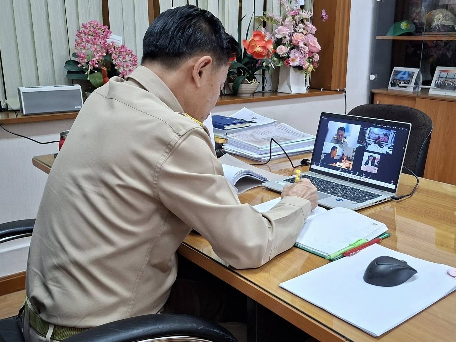 title - ผู้ตรวจราชการ ส.ป.ก. ประชุมตรวจติดตามโครงการก่อสร้างฝาย ค.ส.ล. คลองมะค่าไก่ ในเขตปฏิรูปที่ดิน จังหวัดสุโขทัย